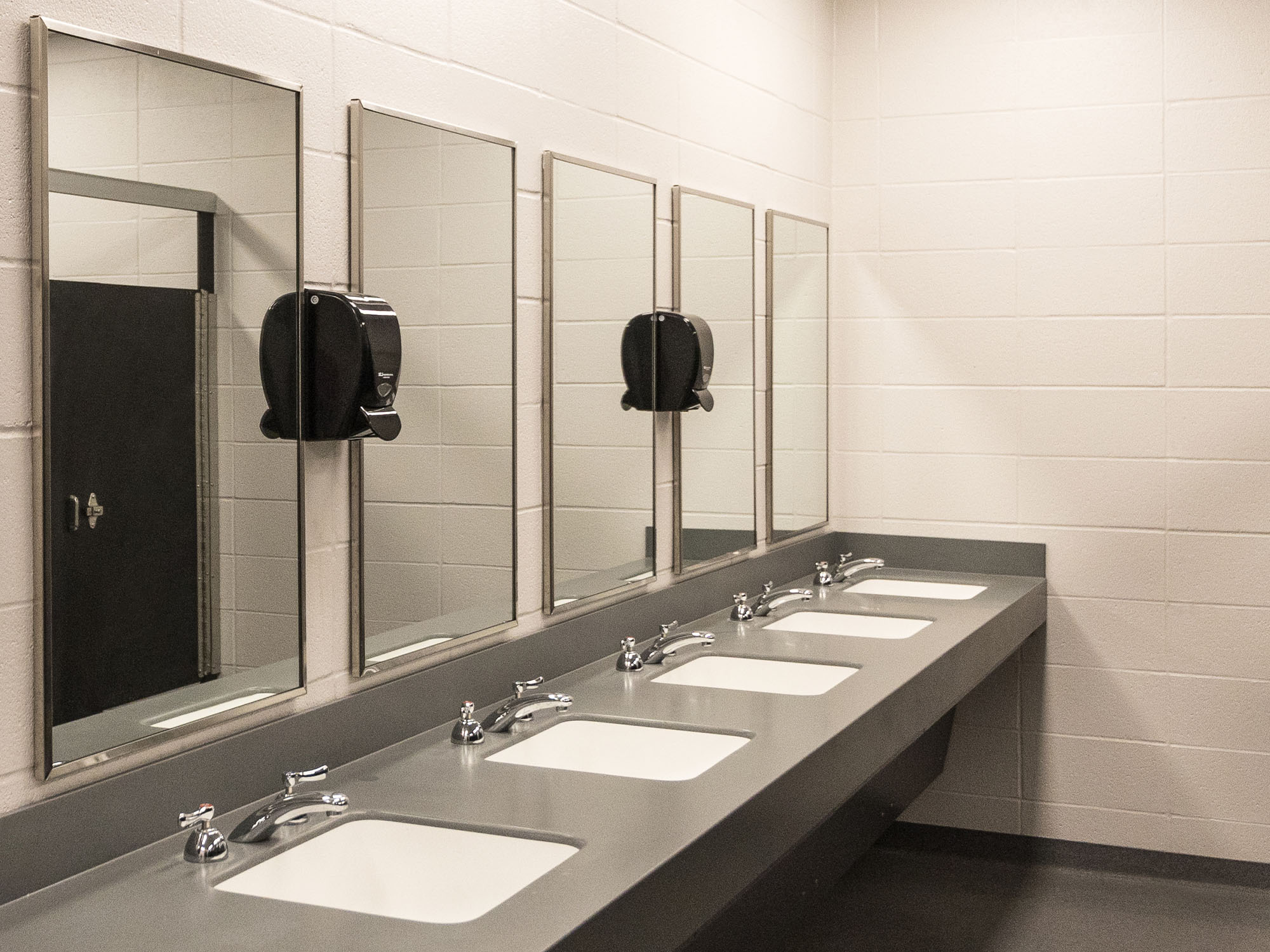 mirrors in high school bathroom
