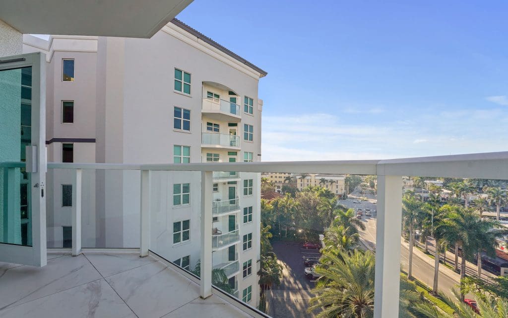 Townsend Place Condos Balcony Upgrade-Tempered Laminated Glass by Dreamwalls-10