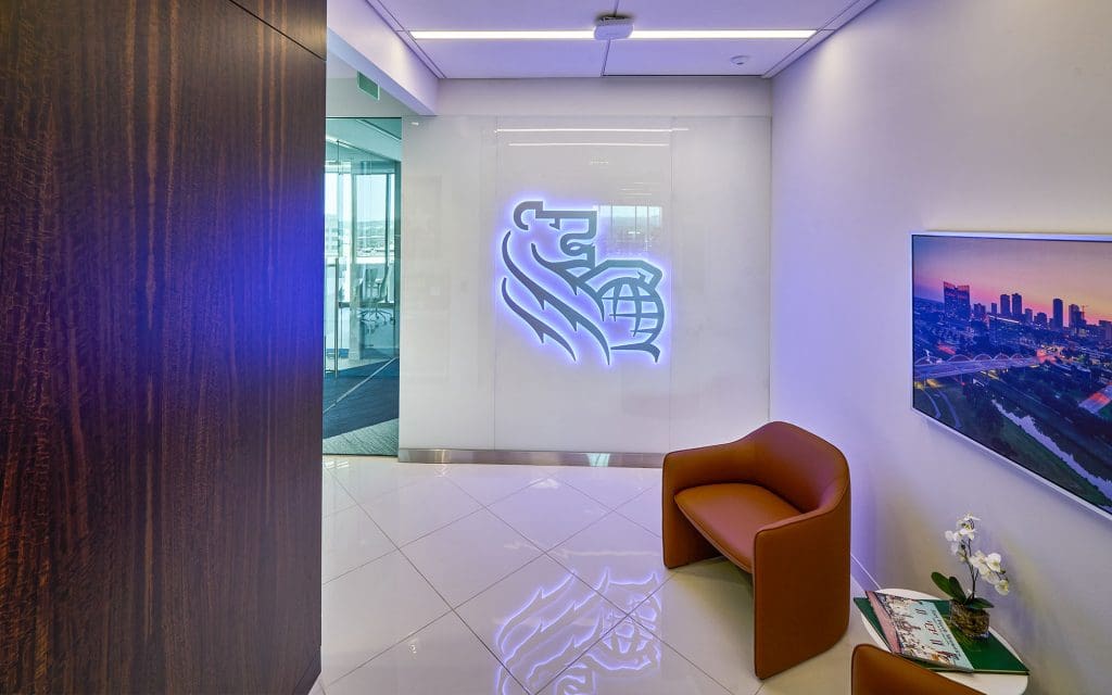 Dreamwalls Backpainted Glass at RBC Fort Worth-01